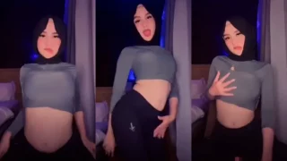 Bokep Indo @Paahcantekk Tiktoker Hijab Semok Ebot Viral